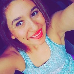 Meet your Posher, Vanessa